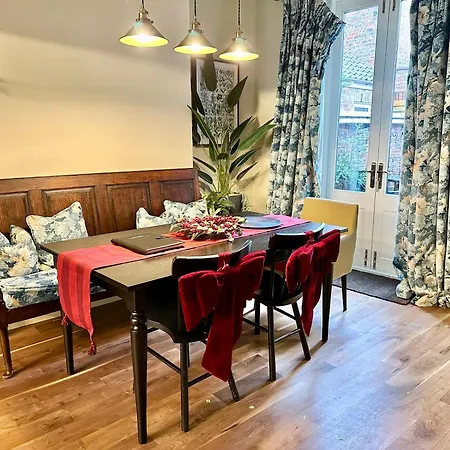 At No 4 Centre Hébergement de vacances *