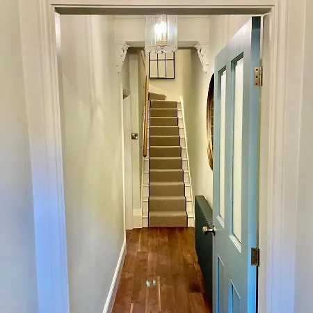 At No 4 Centre Feriehus *