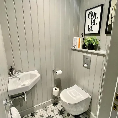 At No 4 Centre Feriehus *